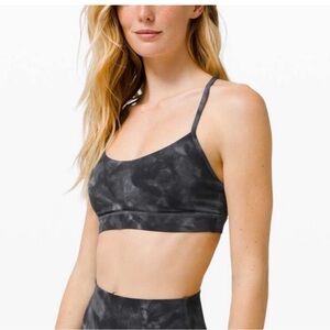 LULULEMON Flow Y Nulu Sports Bra